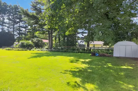 Exterior - 11 E Mound St, Fredericktown, OH 43019 photo 7 of 9
