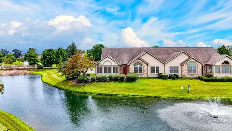 5919 Landings Pond Pl, Grove City, OH 43123
