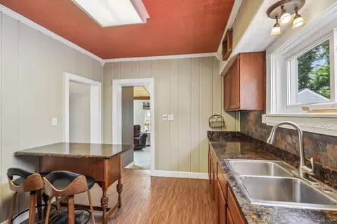 Kitchen - 651 Haven Ave, Hamilton, OH 45013 photo 4 of 5