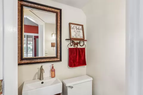 Bath - 651 Haven Ave, Hamilton, OH 45013 photo 4 of 4