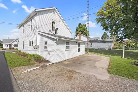 Exterior - 111 S Boggs St, De Graff, OH 43318 photo 2 of 12