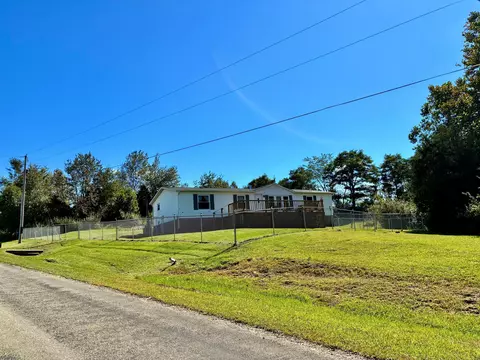 7045 Cathy Rd, Hillsboro, OH 45133