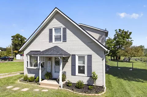 6675 National Rd SE, Jacksontown, OH 43030