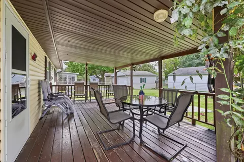 Exterior - 313 E Farming St, Marion, OH 43302 photo 4 of 5