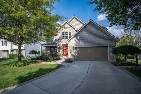 7233 Redwood Valley Ct, Lewis Center, OH 43035