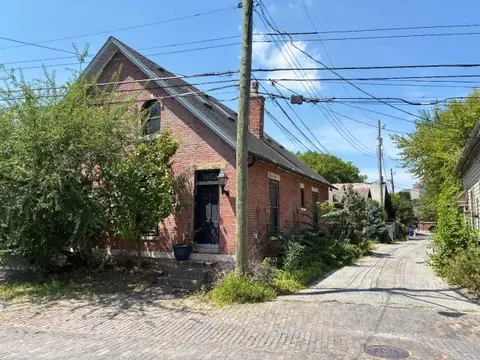 705 Macon Aly, Columbus, OH 43206