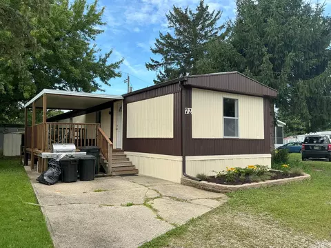 1000 W Main St #72, West Jefferson, OH 43162