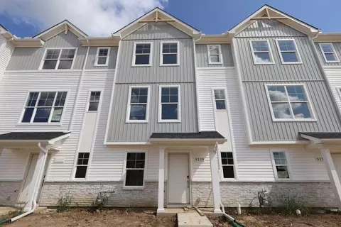 9228 Mount Drum Vly, Reynoldsburg, OH 43068
