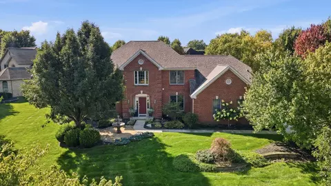 5831 Willow Bend Ln, Westerville, OH 43082