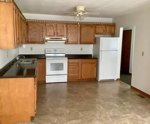 Kitchen - 104 Highland, Circleville, OH 43113 photo 1 of 3