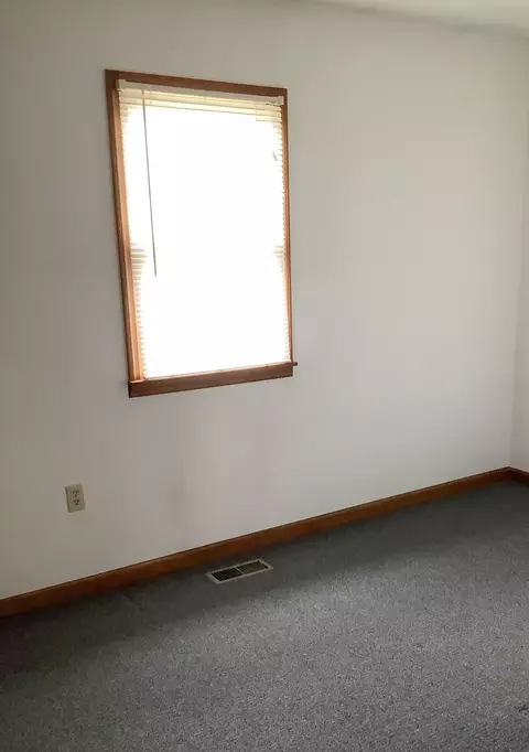 Bedroom - 104 Highland, Circleville, OH 43113 photo 1 of 2