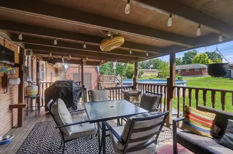 Exterior - 4522 Laredo St, Springfield, OH 45503 photo 15 of 19