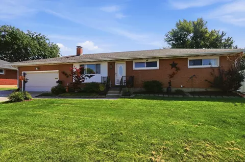 Exterior - 4522 Laredo St, Springfield, OH 45503 photo 4 of 19
