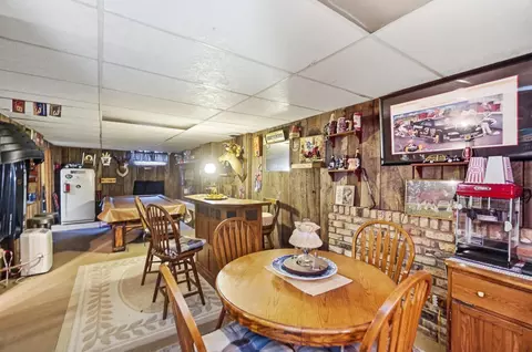 Dining - 4522 Laredo St, Springfield, OH 45503 photo 3 of 3