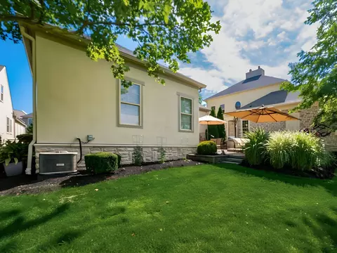 Exterior - 5721 Liscarroll Pl, Dublin, OH 43016 photo 6 of 20