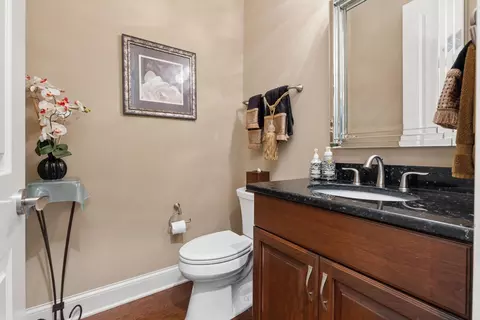 Bath - 5721 Liscarroll Pl, Dublin, OH 43016 photo 5 of 11