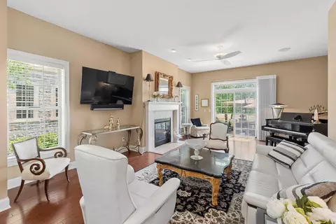Living - 5721 Liscarroll Pl, Dublin, OH 43016 photo 1 of 4