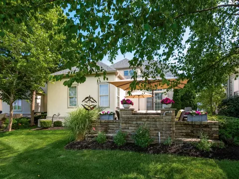 Exterior - 5721 Liscarroll Pl, Dublin, OH 43016 photo 13 of 20