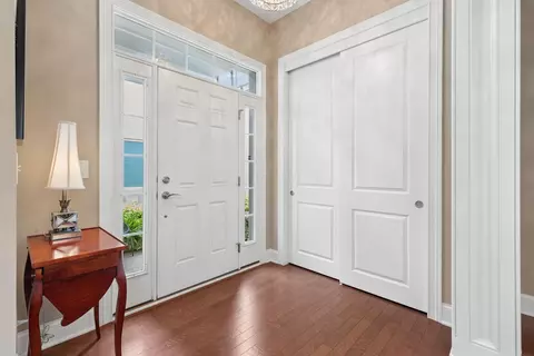 Entry Way - 5721 Liscarroll Pl, Dublin, OH 43016 photo 2 of 6