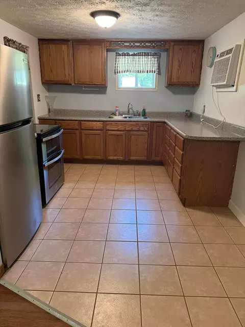 Kitchen - 10654 State Route 139, Jackson, OH 45640 photo 2 of 4