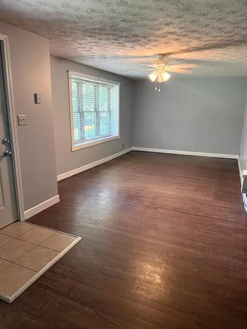 Living - 10654 State Route 139, Jackson, OH 45640 photo 3 of 4
