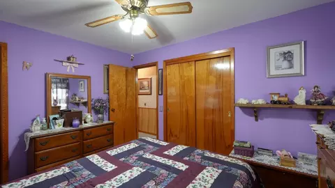 Bedroom - 100 Vicky Ln SE, Heath, OH 43056 photo 6 of 7