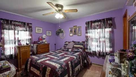 Bedroom - 100 Vicky Ln SE, Heath, OH 43056 photo 5 of 7