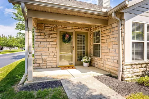 5328 Knotting Woods Dr, Westerville, OH 43081