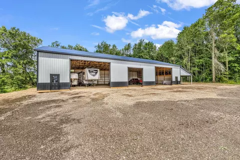 6421 Sycamore Rd, Centerburg, OH 43011