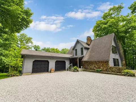 10944 Wilson Rd, Utica, OH 43080