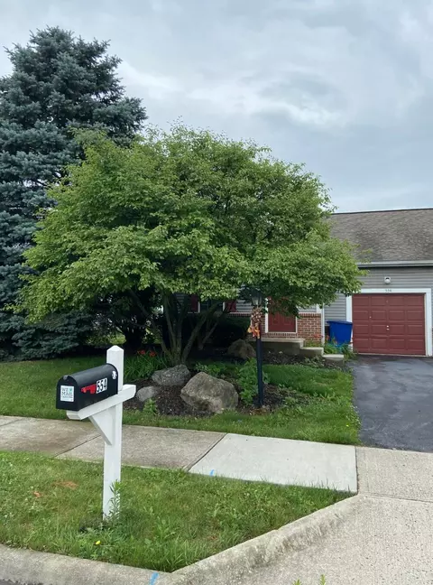 Exterior - 552 Boulder Dr, Delaware, OH 43015 photo 2 of 2