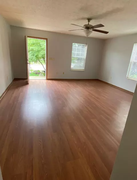 Living - 552 Boulder Dr, Delaware, OH 43015 photo 1 of 1