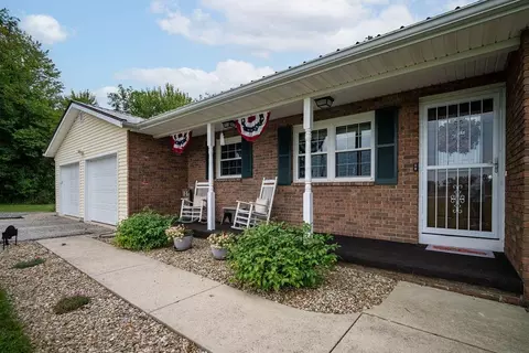 6273 Crestline Rd, Galion, OH 44833