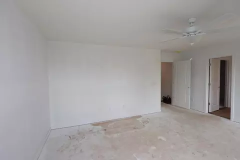 Bedroom - 1023 Dawsons Dr, Hebron, OH 43025 photo 5 of 6