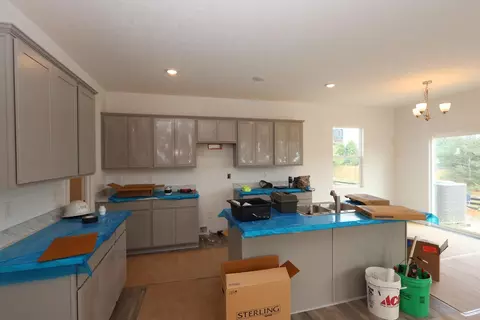 Kitchen - 1023 Dawsons Dr, Hebron, OH 43025 photo 1 of 1