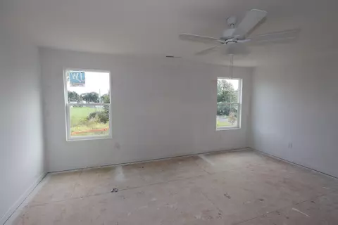 Bedroom - 1023 Dawsons Dr, Hebron, OH 43025 photo 6 of 6