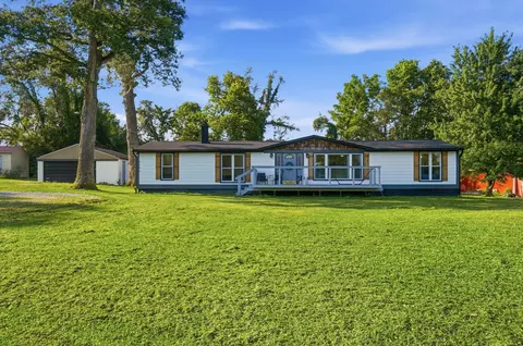 6105 London Groveport Rd, Grove City, OH 43123