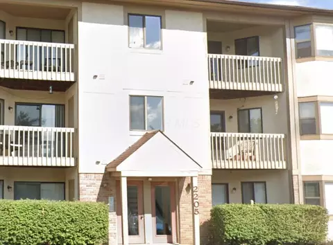 2205 Hedgerow Rd #2205D, Columbus, OH 43220