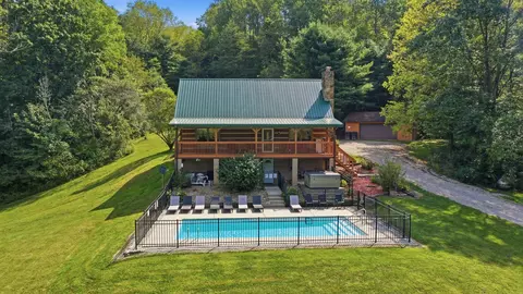 37775 Coonville Rd, New Plymouth, OH 45654