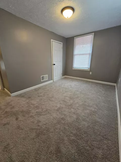 Bedroom - 28 Cameron Ave, Mansfield, OH 44902 photo 2 of 3