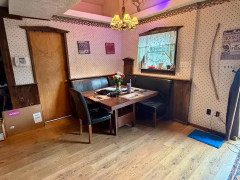 Dining - 102 Vine St E, Edison, OH 43320 photo 2 of 2