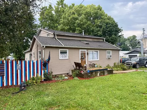 Exterior - 102 Vine St E, Edison, OH 43320 photo 1 of 19