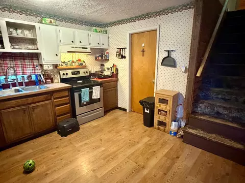 Kitchen - 102 Vine St E, Edison, OH 43320 photo 2 of 3