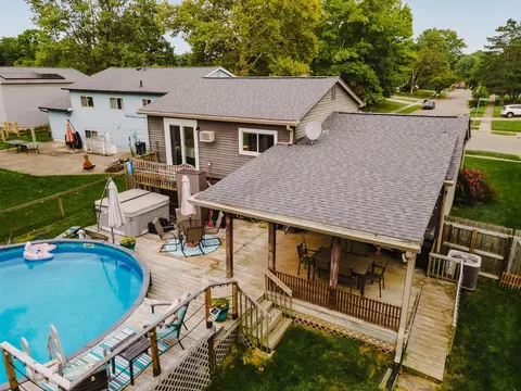 View/Area - 8563 Seabright Dr, Powell, OH 43065 photo 1 of 5