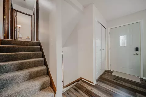 Entry Way - 8563 Seabright Dr, Powell, OH 43065 photo 1 of 4