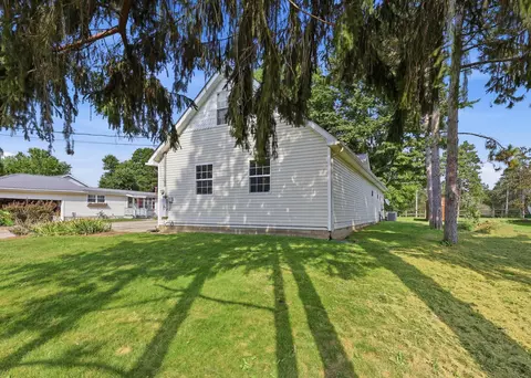 Exterior - 20372 Catherine Blvd, Circleville, OH 43113 photo 2 of 5