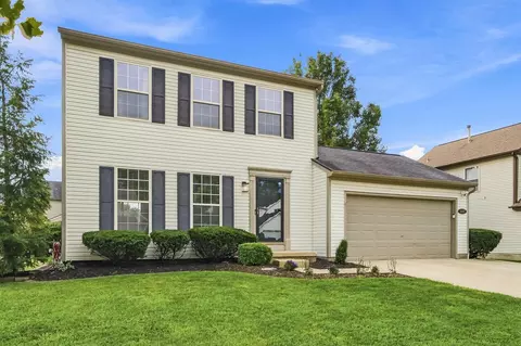 9149 Longstone Dr, Lewis Center, OH 43035