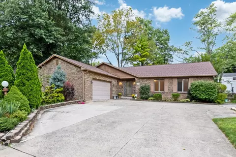 476 Woodview Rd, Westerville, OH 43081