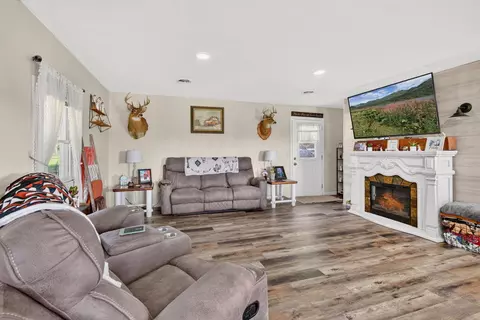Living - 27508 Kime Holderman Rd, Circleville, OH 43113 photo 1 of 1