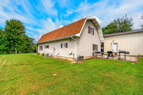 Exterior - 27508 Kime Holderman Rd, Circleville, OH 43113 photo 10 of 18